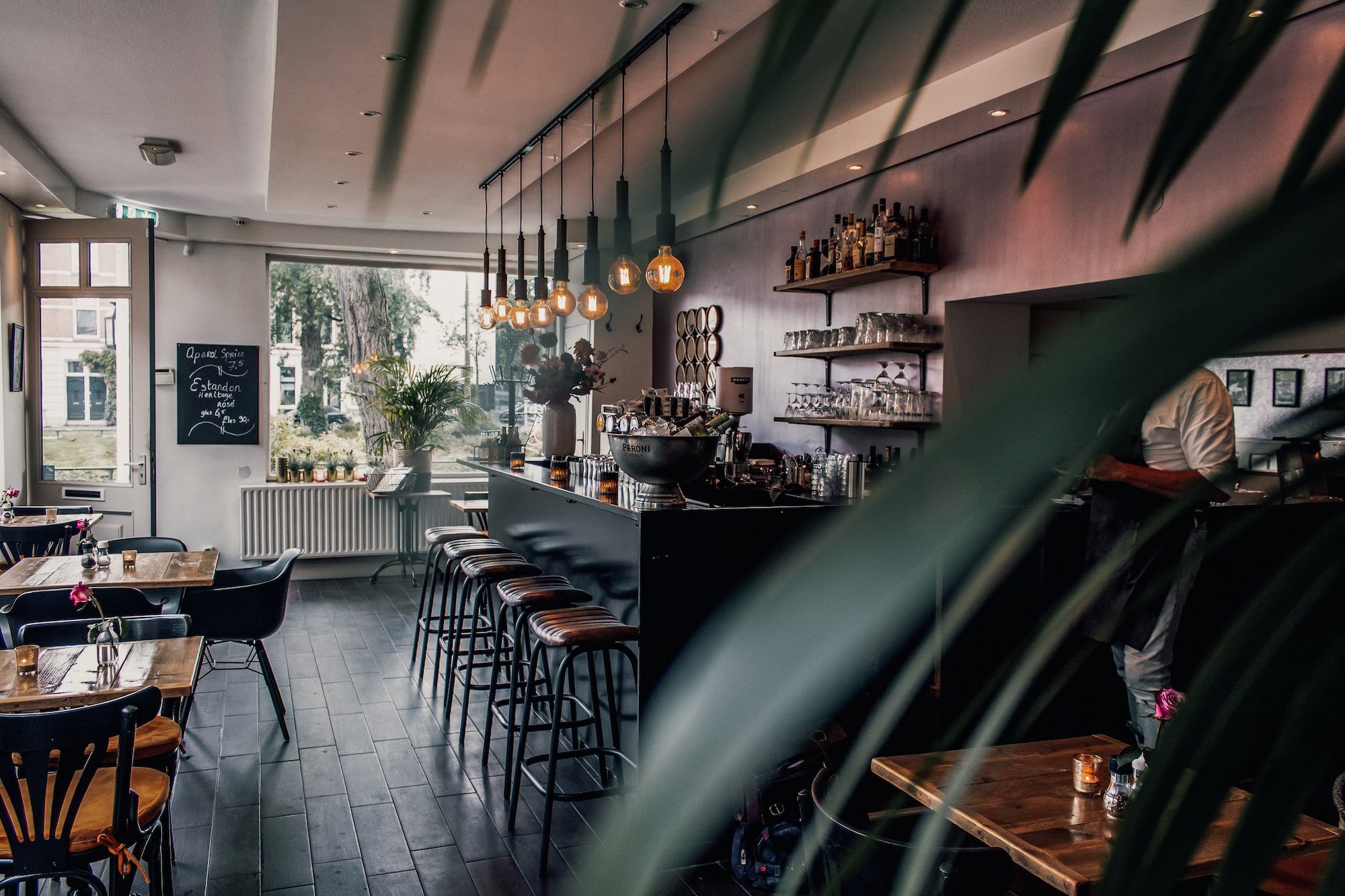 rehegoo-extras-cafe-min-1-